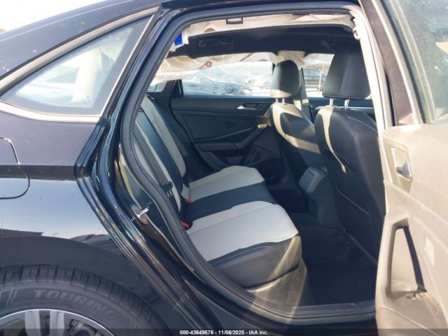 Volkswagen Jetta Image 12