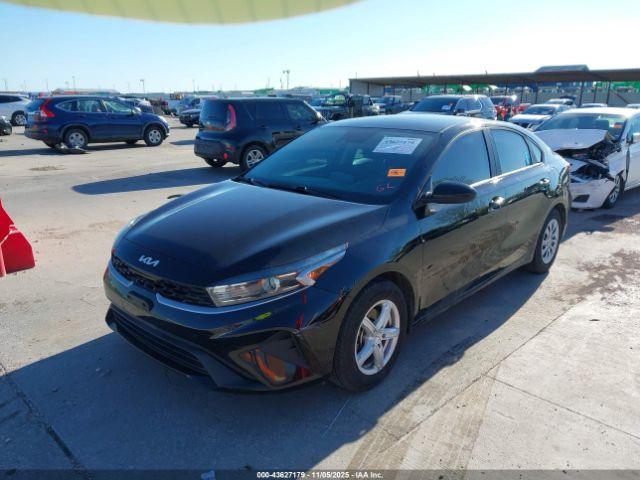 Kia Forte Lx Image 16