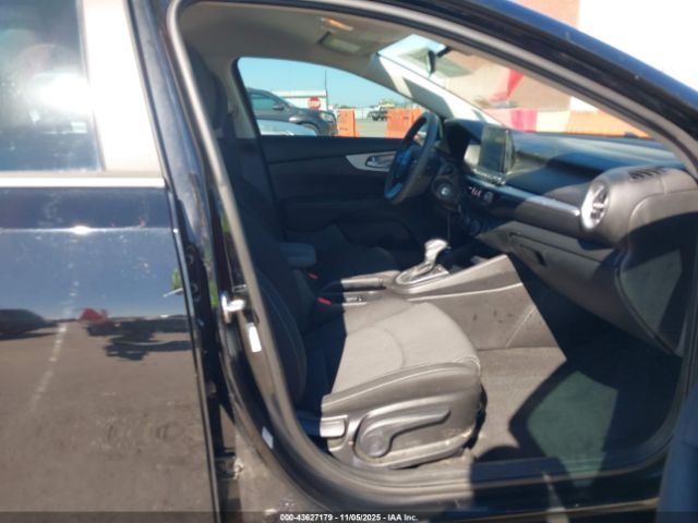 Kia Forte Lx Image 4