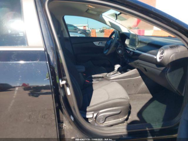 Kia Forte Lx Image 4