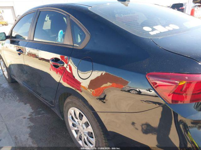 Kia Forte Lx Image 3