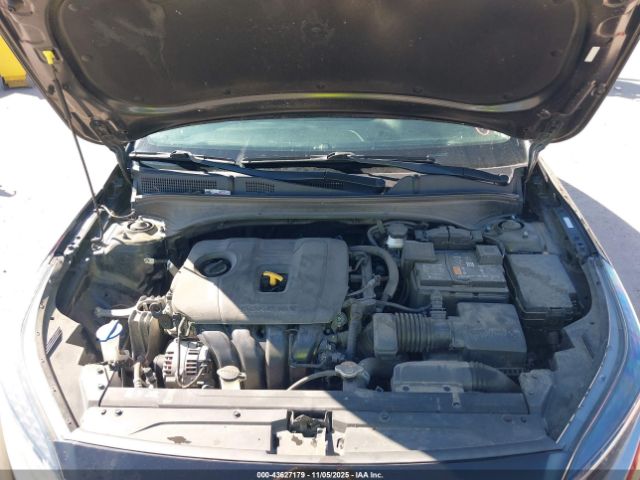 Kia Forte Lx Image 2