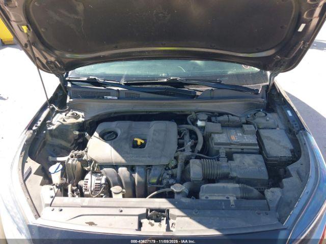 Kia Forte Lx Image 2