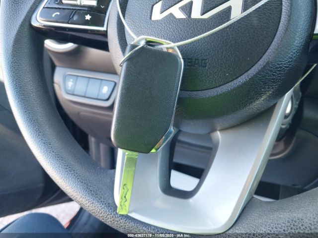 Kia Forte Lx Image 11