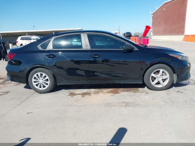 Kia Forte Lx Image 12