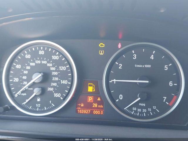 BMW 5 Series Image 12