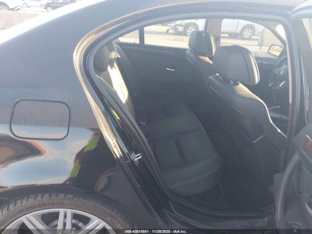 BMW 5 Series Image 16