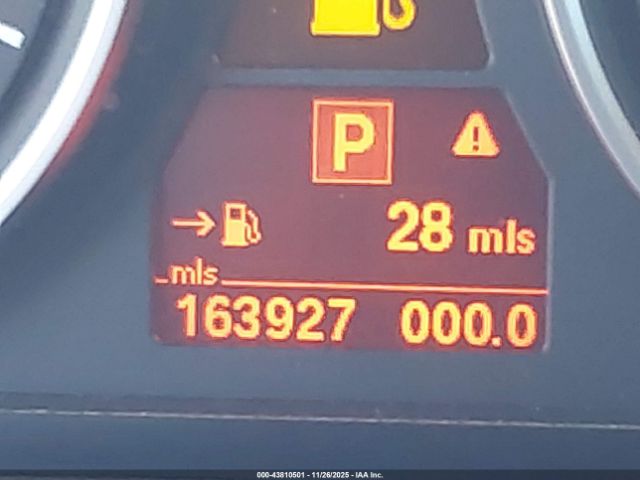 BMW 5 Series Image 11