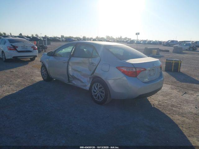 Toyota Corolla Le Image 11