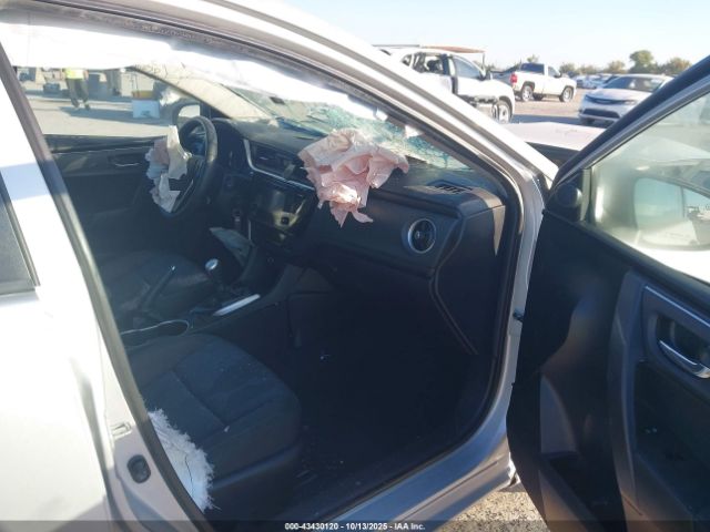 Toyota Corolla Le Image 6