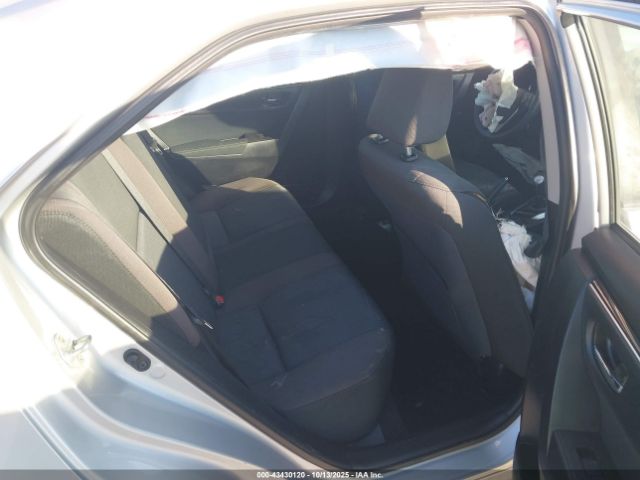 Toyota Corolla Le Image 14