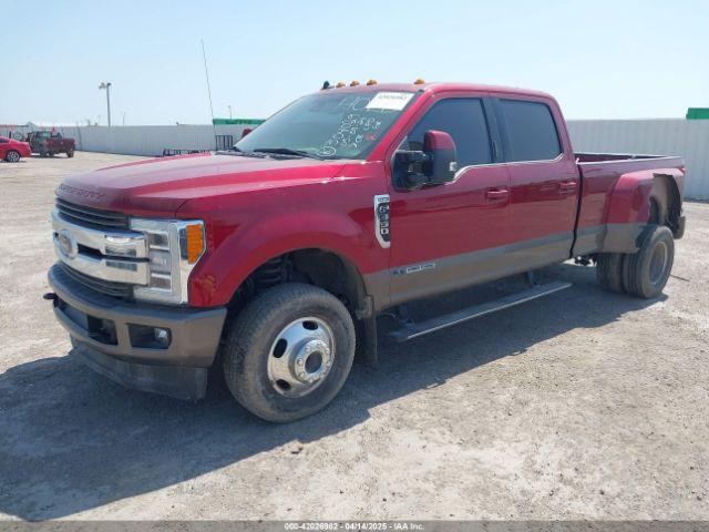 Ford F-350 King Ranch Image 10