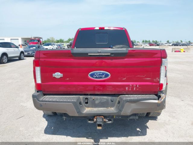 Ford F-350 King Ranch Image 2