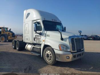  Salvage Freightliner Cascadia 125