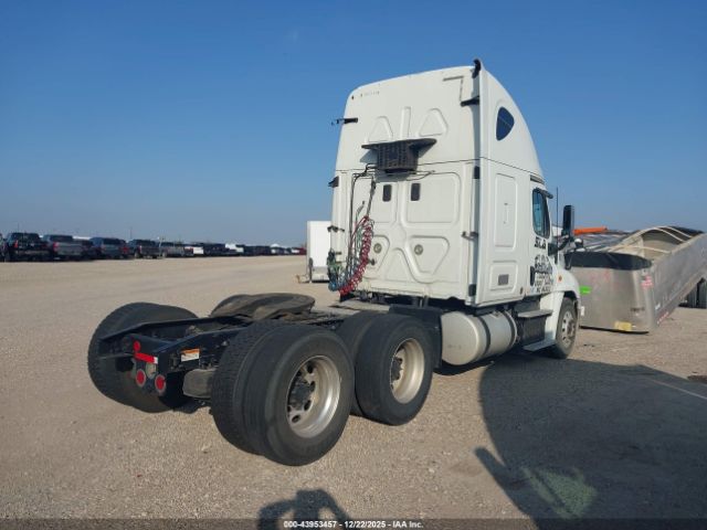 Freightliner Cascadia 125 Image 3