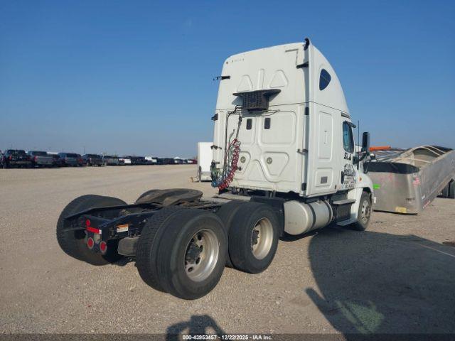 Freightliner Cascadia 125 Image 3