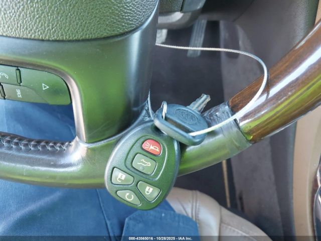 Buick Enclave Premium Image 17