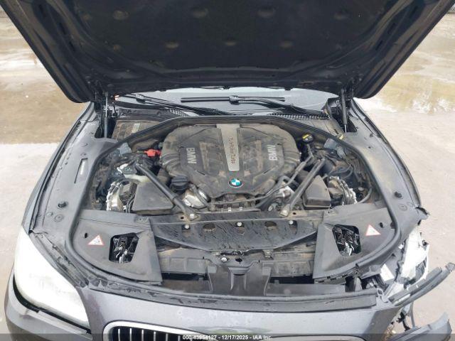 BMW 7 Series Image 16