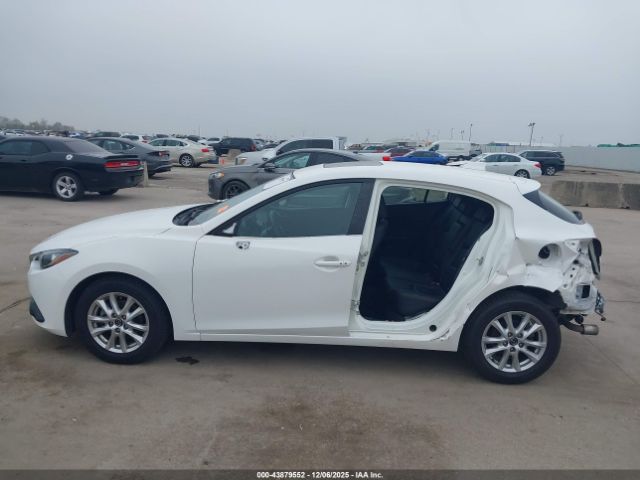 Mazda Mazda3 I Grand Touring Image 12