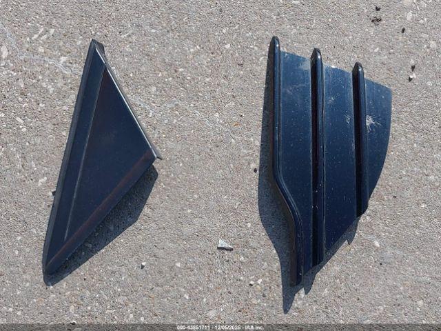 Ford Escape Titanium Image 17