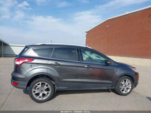 Ford Escape Titanium Image 5