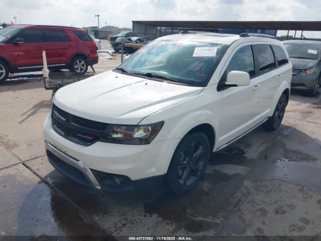 Dodge Journey Crossroad Image 2