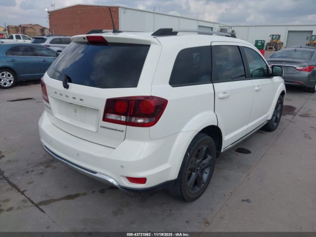 Dodge Journey Crossroad Image 9