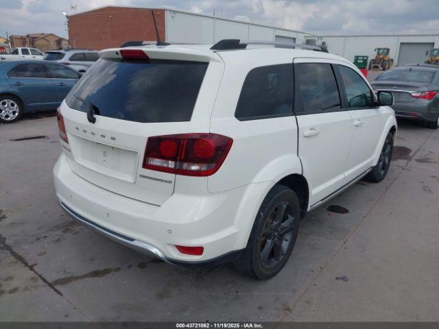 Dodge Journey Crossroad Image 9