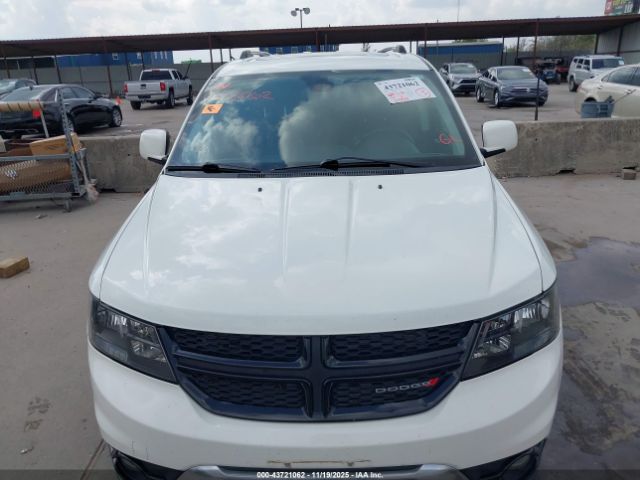 Dodge Journey Crossroad Image 7