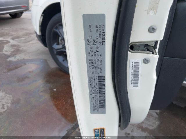 Dodge Journey Crossroad Image 16