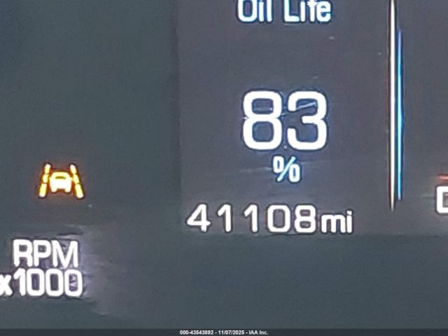 Cadillac XT5 Luxury Image 2