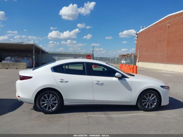 Mazda Mazda3 2.5 S Image 13