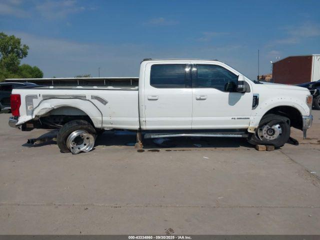 Ford F-450 Lariat Image 12