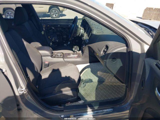 Dodge Charger Sxt Rwd Image 2