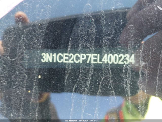 Nissan Versa Sv Image 9