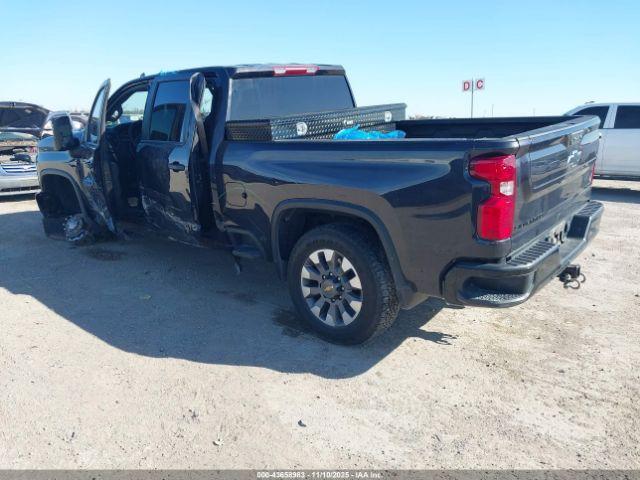 Chevrolet Silverado 2500 4wd  Standard Bed Custom Image 2