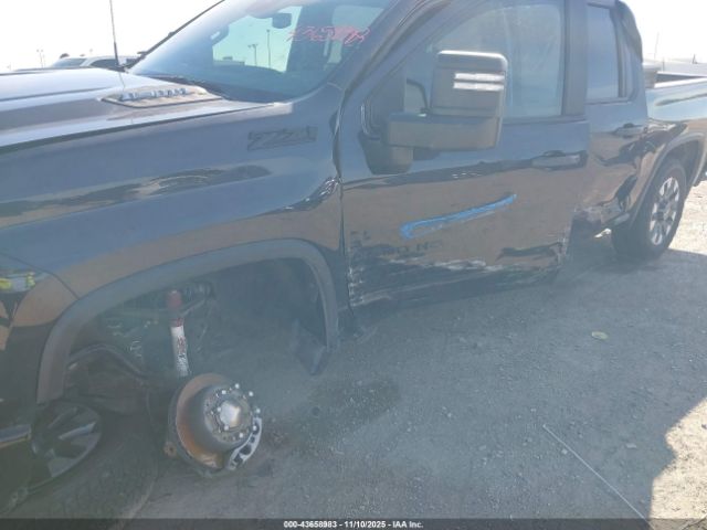 Chevrolet Silverado 2500 4wd  Standard Bed Custom Image 7