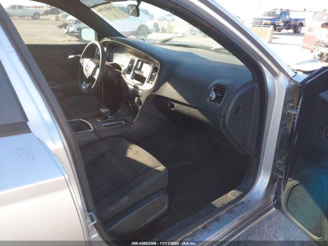 Dodge Charger Se Image 5