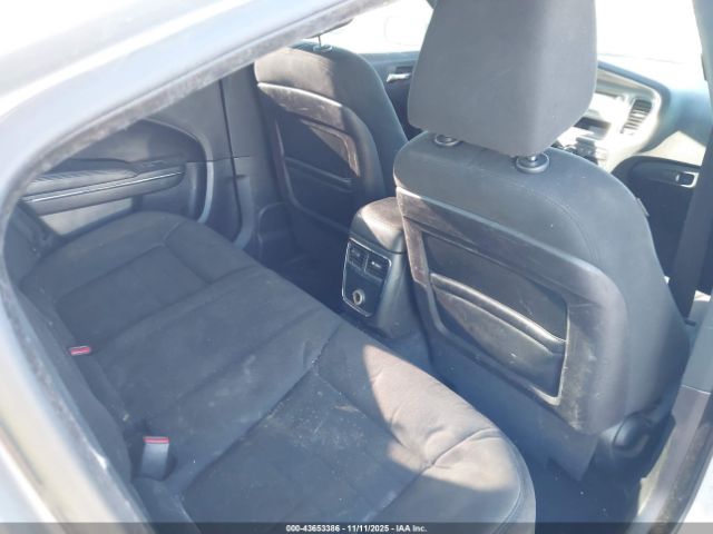 Dodge Charger Se Image 8