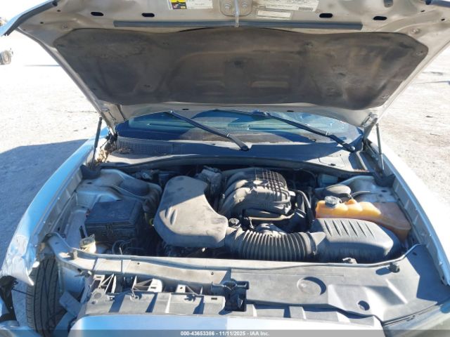 Dodge Charger Se Image 10