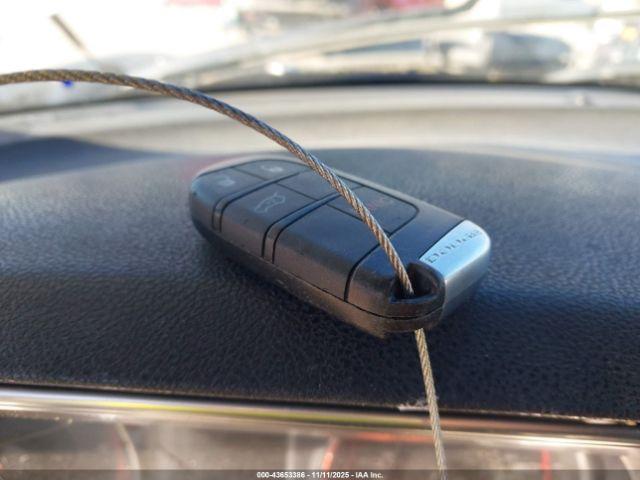 Dodge Charger Se Image 6