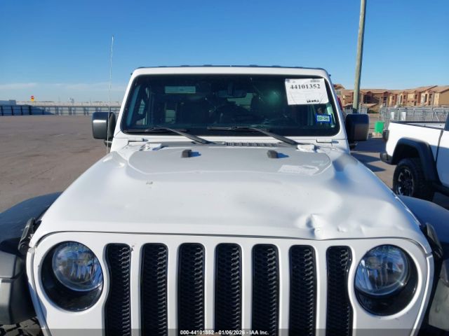 Jeep Wrangler Sahara Altitude 4x4 Image 15