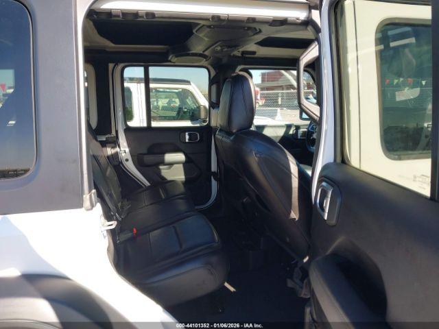 Jeep Wrangler Sahara Altitude 4x4 Image 9