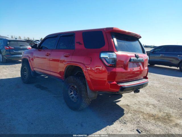 Toyota 4Runner Trd Off Road Premium Image 16
