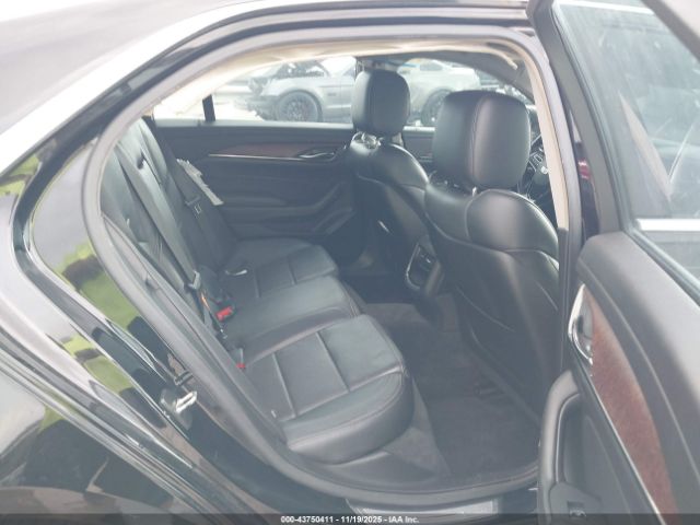 Cadillac CTS Luxury Collection Image 17