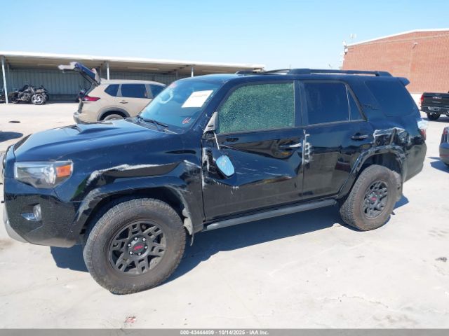 Toyota 4Runner Trd Off Road Premium Image 8