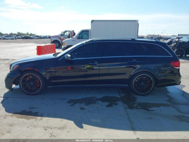 Mercedes-Benz E-Class 4matic Image 18