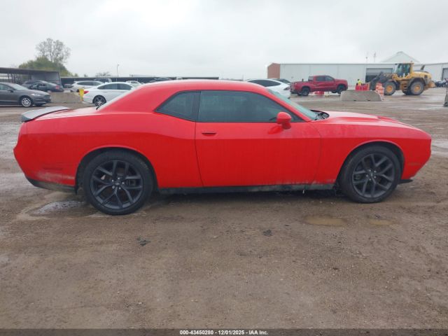 Dodge Challenger Sxt Image 13