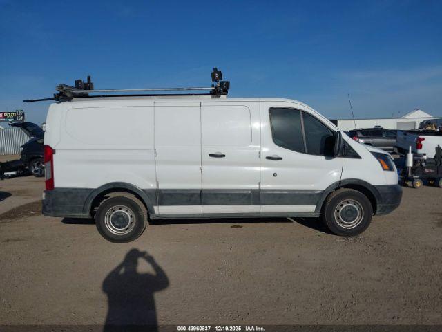 Ford Transit Image 11