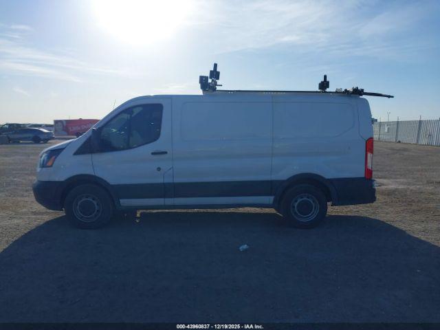 Ford Transit Image 10